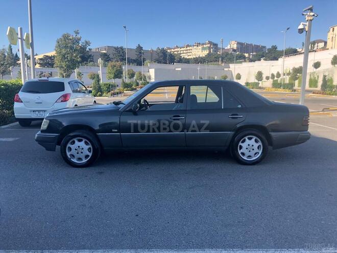 Mercedes E 200 1991, 318,000 km - 2.0 л - Bakı