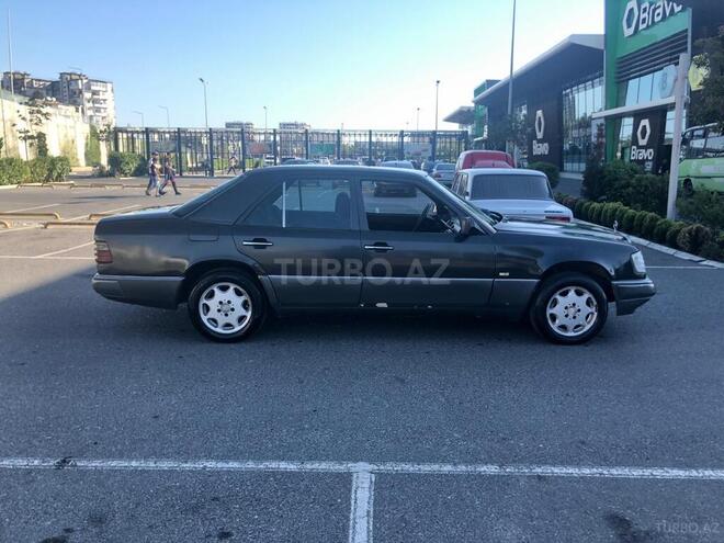 Mercedes E 200 1991, 318,000 km - 2.0 л - Bakı