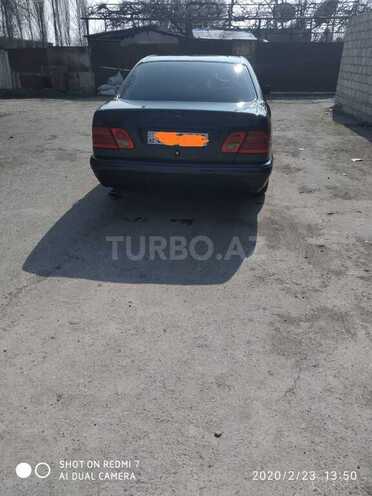 Mercedes E 230 1996, 420,000 km - 2.3 l - Göyçay