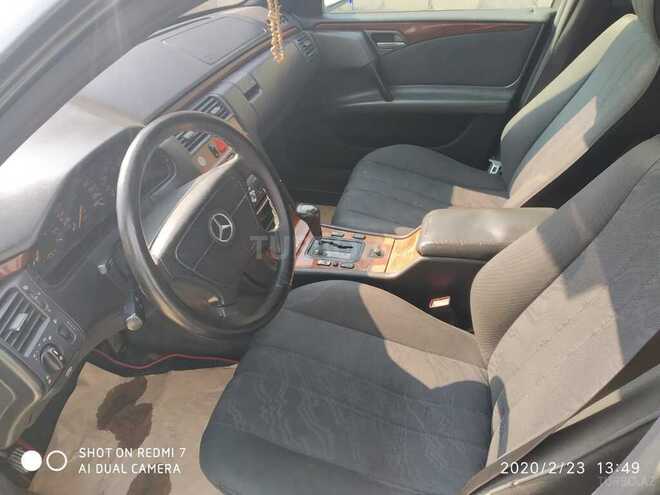 Mercedes E 230 1996, 420,000 km - 2.3 l - Göyçay