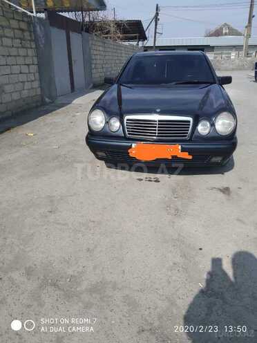 Mercedes E 230 1996, 420,000 km - 2.3 l - Göyçay