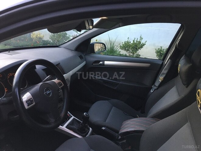 Opel Astra 2008, 168,000 km - 1.3 l - Zaqatala