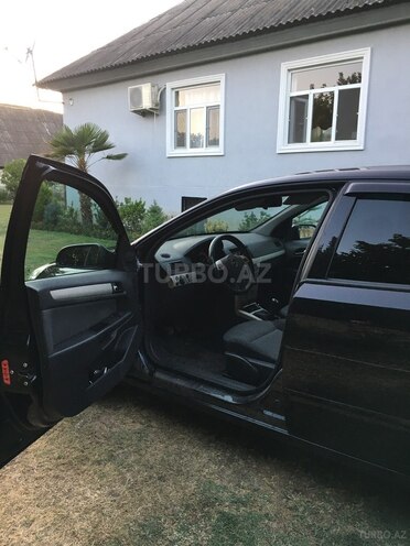 Opel Astra 2008, 168,000 km - 1.3 l - Zaqatala