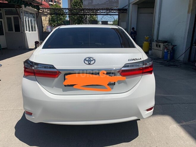 Toyota Corolla 2017, 63,000 km - 1.6 l - Gəncə