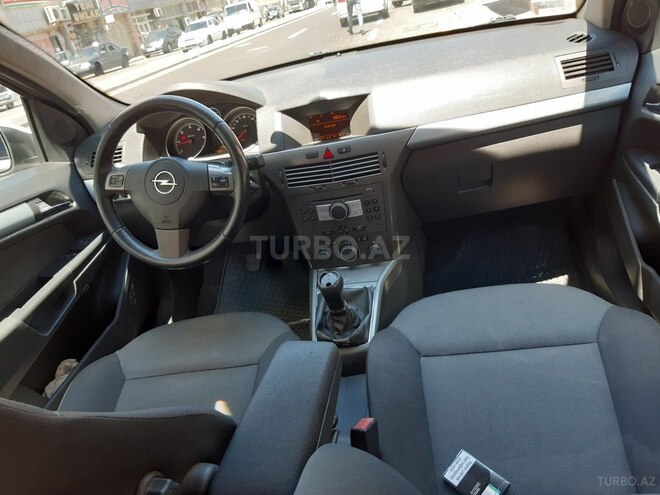 Opel Astra 2006, 238,000 km - 1.3 l - Bakı