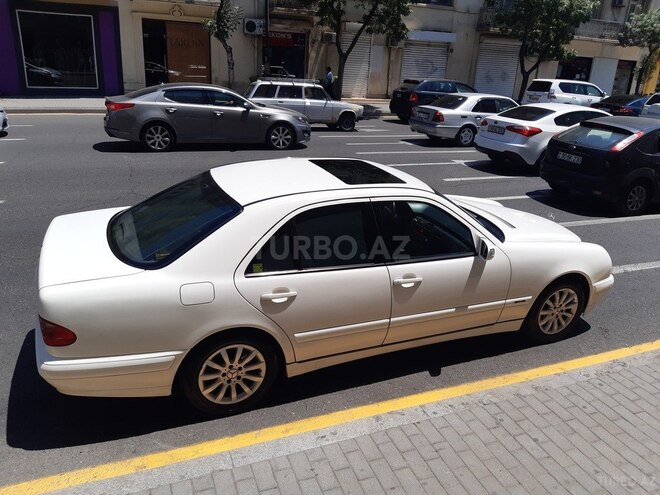 Mercedes E 240 2001, 259,800 km - 2.6 l - Ağsu