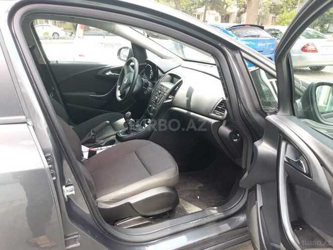Opel Astra 2011, 117,000 km - 1.4 l - Bakı