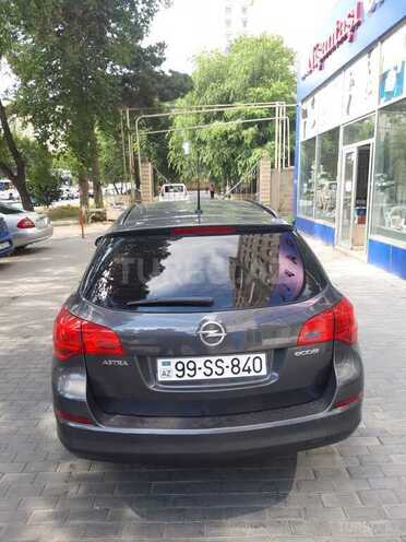 Opel Astra 2011, 117,000 km - 1.4 l - Bakı