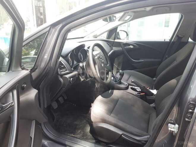 Opel Astra 2011, 117,000 km - 1.4 l - Bakı