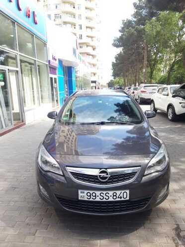 Opel Astra 2011, 117,000 km - 1.4 l - Bakı