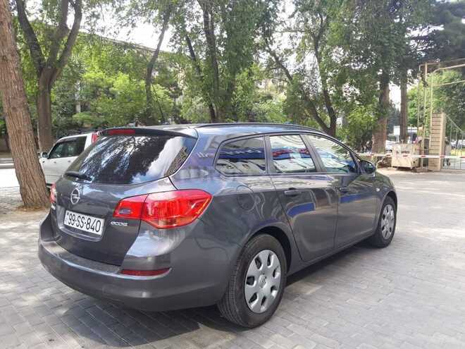 Opel Astra 2011, 117,000 km - 1.4 l - Bakı