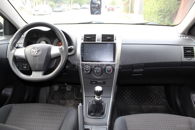 Toyota Corolla 2011, 114,000 km - 1.4 l - Bakı