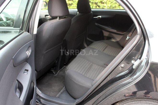 Toyota Corolla 2011, 114,000 km - 1.4 l - Bakı