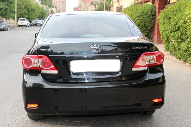 Toyota Corolla 2011, 114,000 km - 1.4 l - Bakı