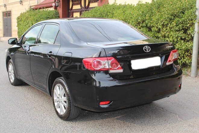 Toyota Corolla 2011, 114,000 km - 1.4 l - Bakı