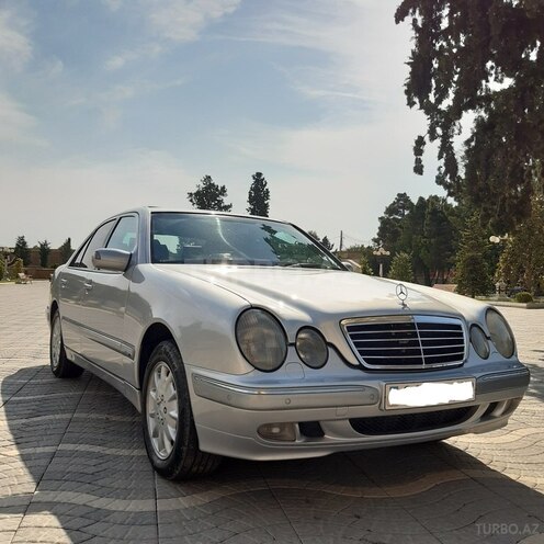 Mercedes E 220 2000, 305,000 km - 2.2 l - Gəncə