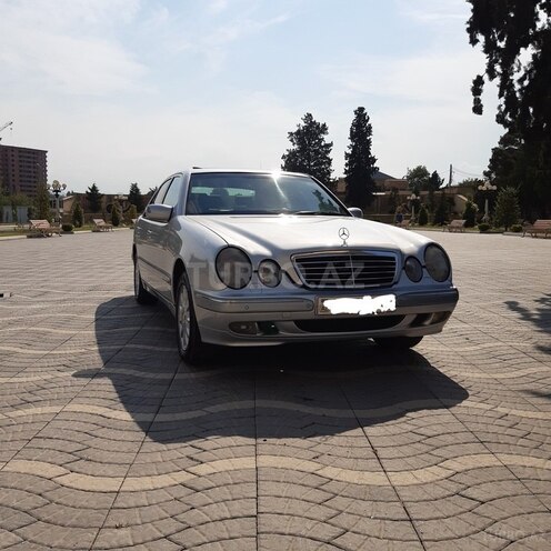 Mercedes E 220 2000, 305,000 km - 2.2 l - Gəncə
