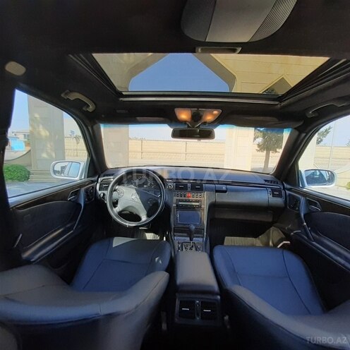 Mercedes E 220 2000, 305,000 km - 2.2 l - Gəncə