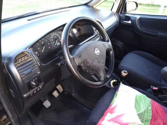 Opel Zafira 2000, 250,000 km - 2.2 l - Biləsuvar