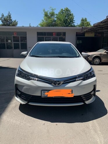 Toyota Corolla 2017, 63,000 km - 1.6 l - Gəncə