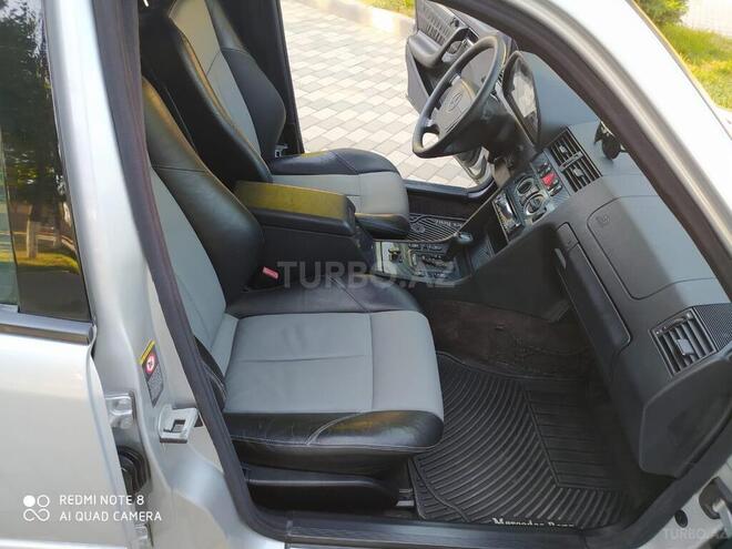 Mercedes C 230 1999, 318,000 km - 2.3 l - İmişli