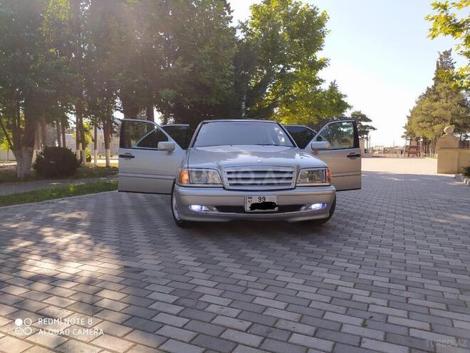 Mercedes C 230 1999, 318,000 km - 2.3 l - İmişli