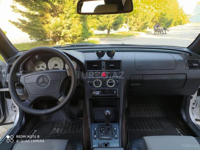 Mercedes C 230 1999, 318,000 km - 2.3 l - İmişli