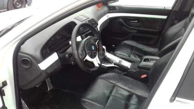 BMW 525 2002, 350,000 km - 2.5 l - Bakı