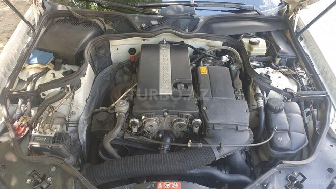 Mercedes E 200 2006, 208,000 km - 2.0 l - Gəncə