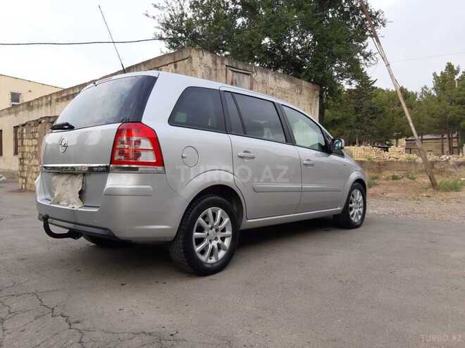 Opel Zafira 2009, 204,540 km - 1.9 l - Xırdalan
