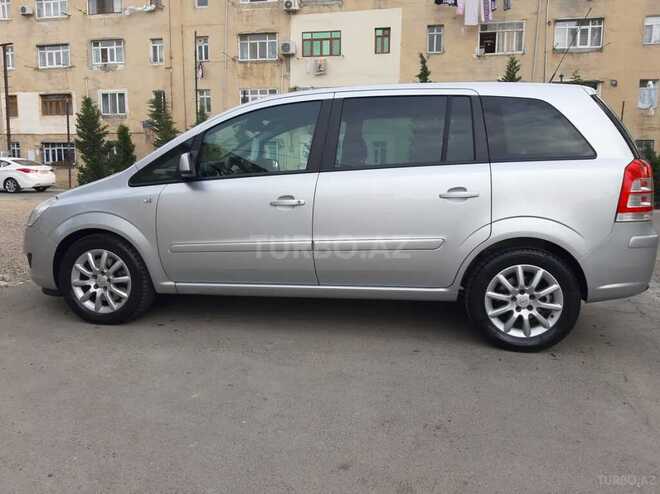 Opel Zafira 2009, 204,540 km - 1.9 l - Xırdalan