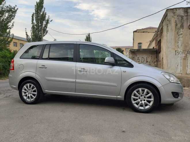 Opel Zafira 2009, 204,540 km - 1.9 l - Xırdalan