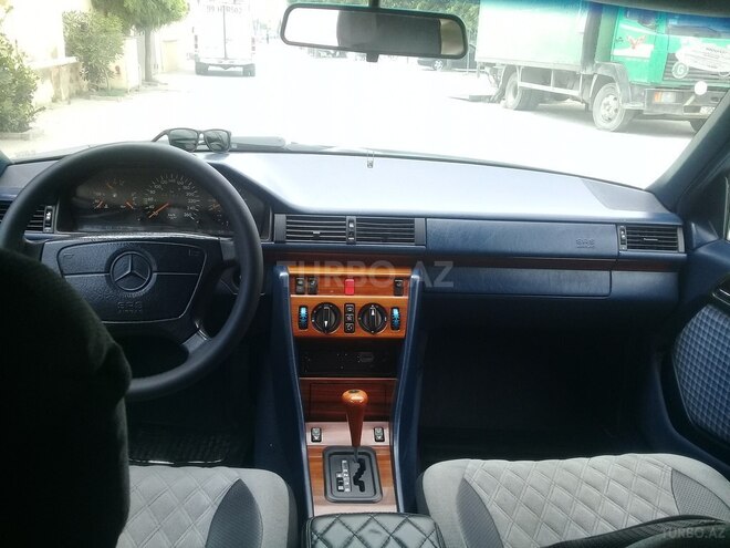 Mercedes E 280 1995, 460,000 km - 2.8 l - Bakı