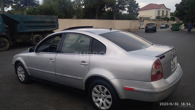 Volkswagen Passat 2002, 170,000 km - 1.8 l - Bakı