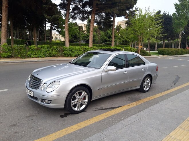 Mercedes E 220 2007, 410,000 km - 2.2 l - Bakı