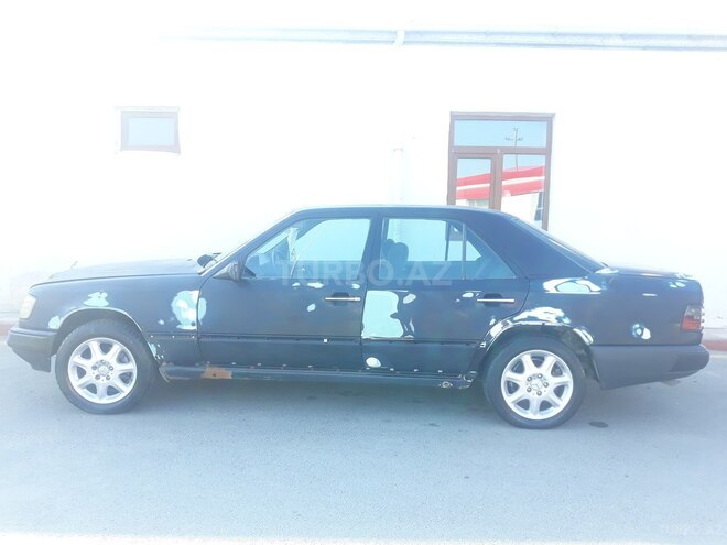 Mercedes C 230 1989, 677,255 km - 2.3 л - Bakı