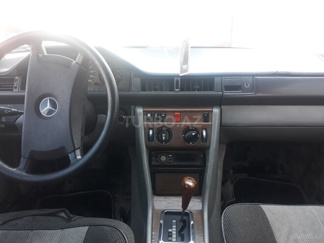 Mercedes C 230 1989, 677,255 km - 2.3 л - Bakı