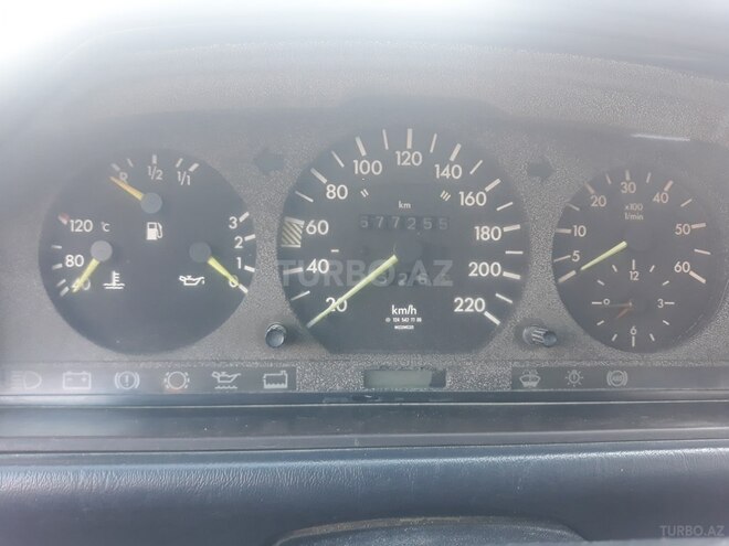 Mercedes C 230 1989, 677,255 km - 2.3 л - Bakı