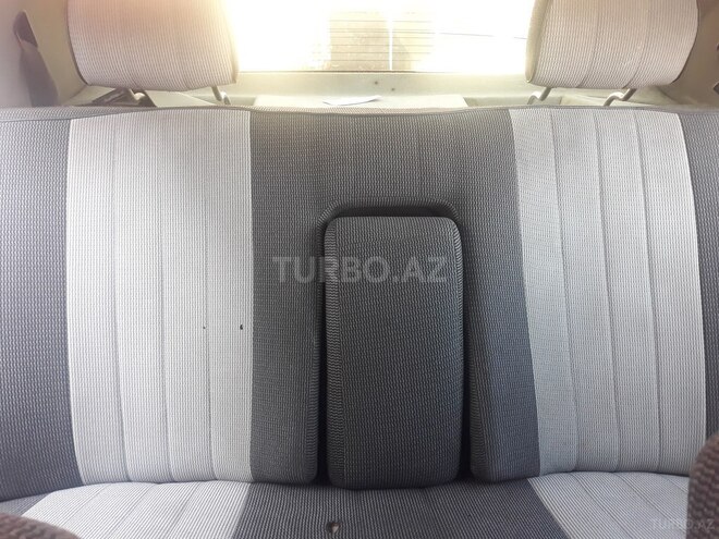 Mercedes C 230 1989, 677,255 km - 2.3 л - Bakı