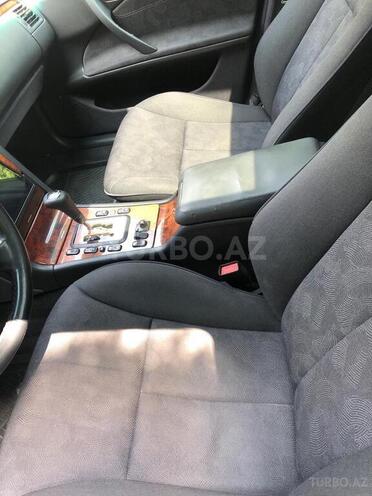 Mercedes E 320 2000, 194,000 km - 3.2 l - Bakı