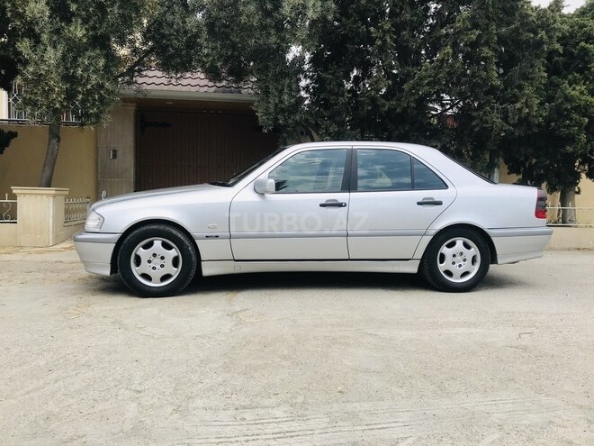 Mercedes C 220 1998, 334,754 km - 2.2 l - Bakı