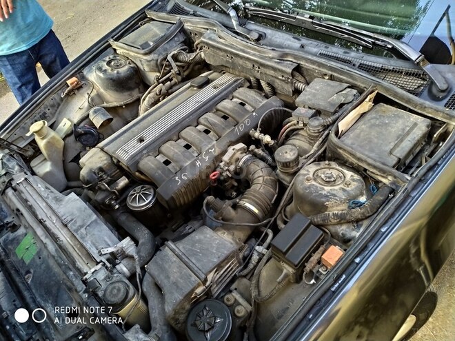 BMW 525 1993, 313,000 km - 2.5 l - Bakı
