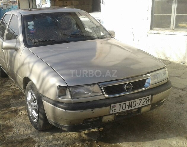 Opel Vectra 1991, 199,000 km - 1.8 l - Şamaxı