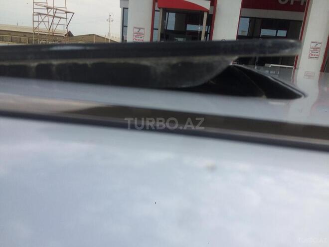 Mercedes E 220 1997, 368,000 km - 2.2 l - Sumqayıt