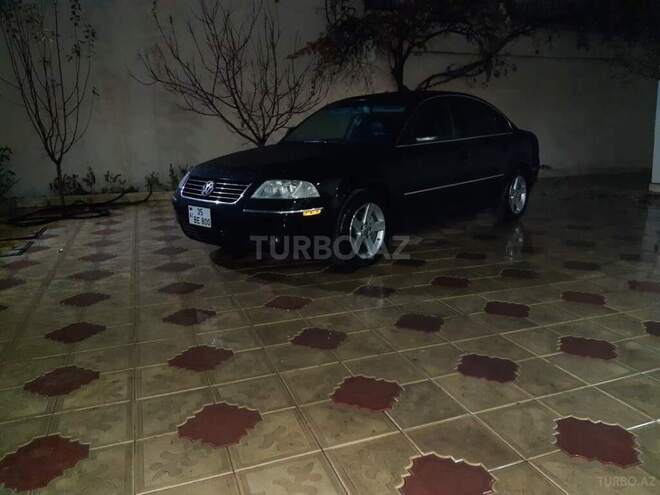 Volkswagen Passat 2003, 166,985 km - 2.8 л - Gəncə