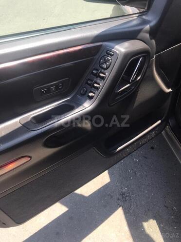 Jeep Grand Cherokee 2002, 310,000 km - 2.7 l - Zaqatala