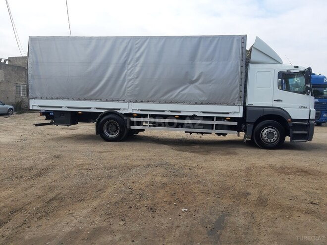 Mercedes Axor 1829 2011, 600,000 km - 7.0 l - Bakı