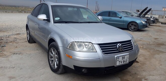 Volkswagen Passat 2004, 170,000 km - 1.8 l - Bakı