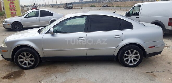 Volkswagen Passat 2004, 170,000 km - 1.8 l - Bakı