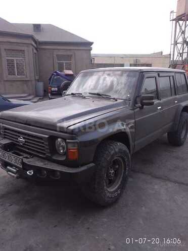 Nissan Patrol 1991, 320,000 km - 2.8 l - Bakı